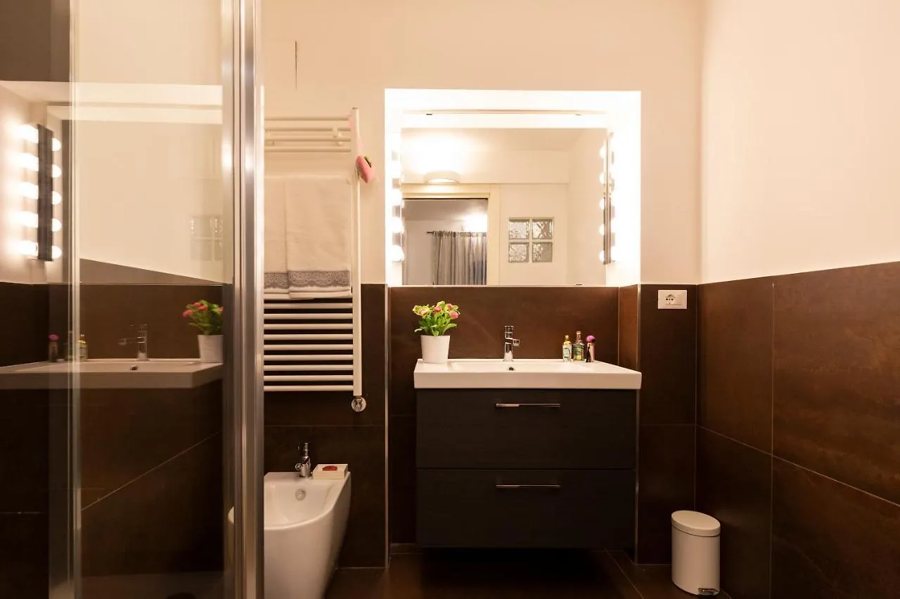 Apartment Voghera Fashion District Milan