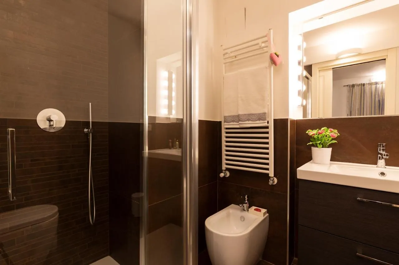 Apartment Voghera Fashion District Milan